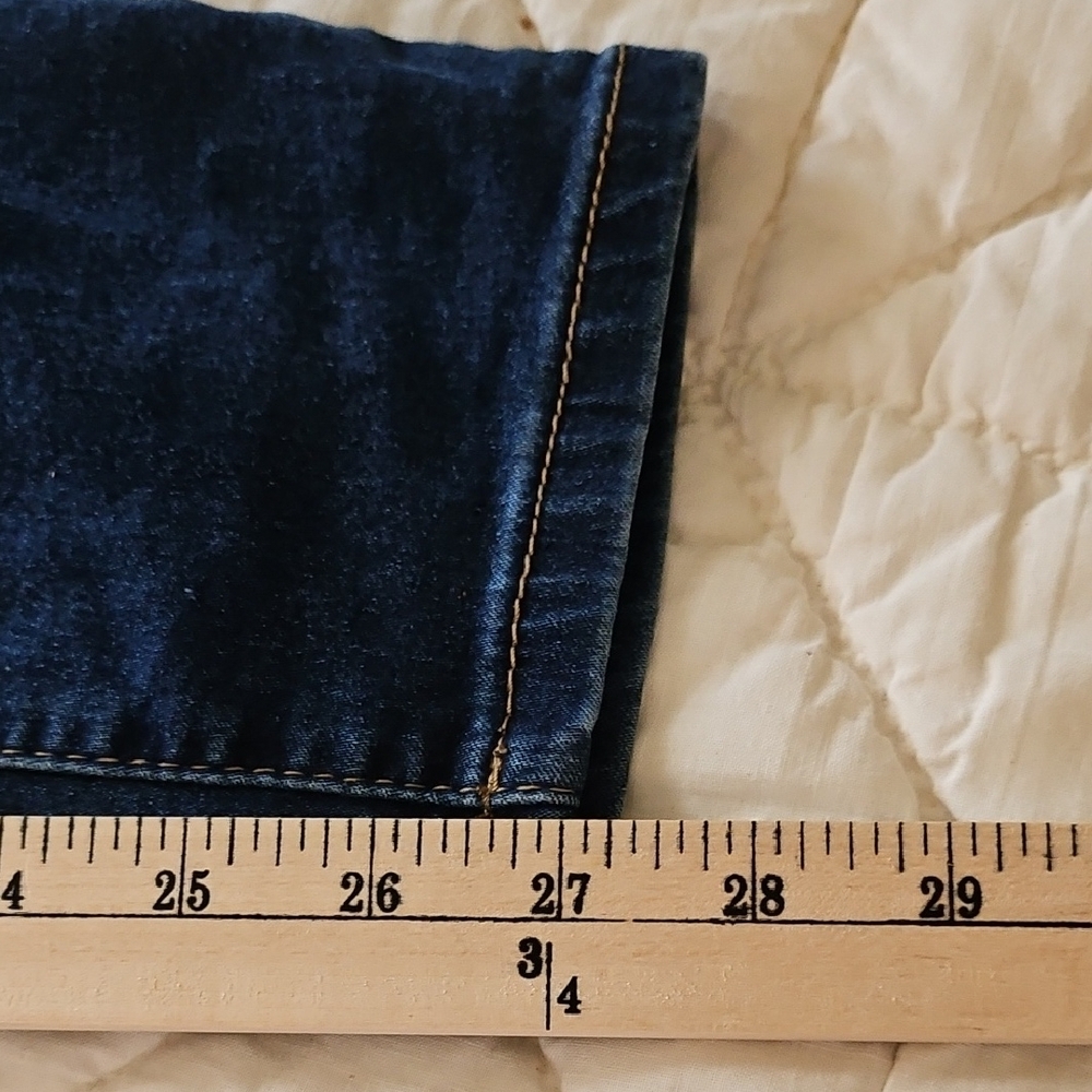 Curve Appeal- Two Button-  Curve Creator High Rise Skinny Jeggings-  Size 14/32 - Picture 5 of 7